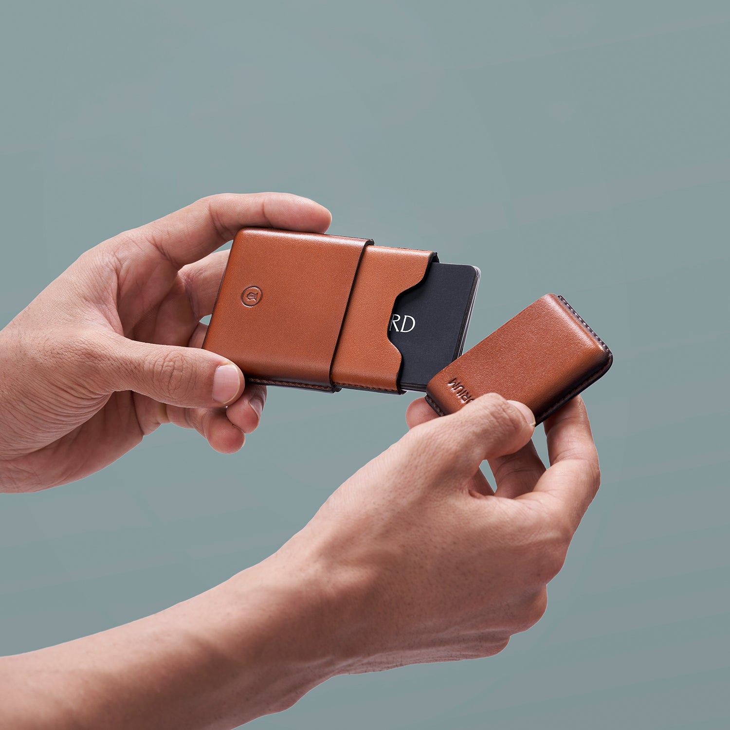 Ducorium Cognac Moulded Card Case