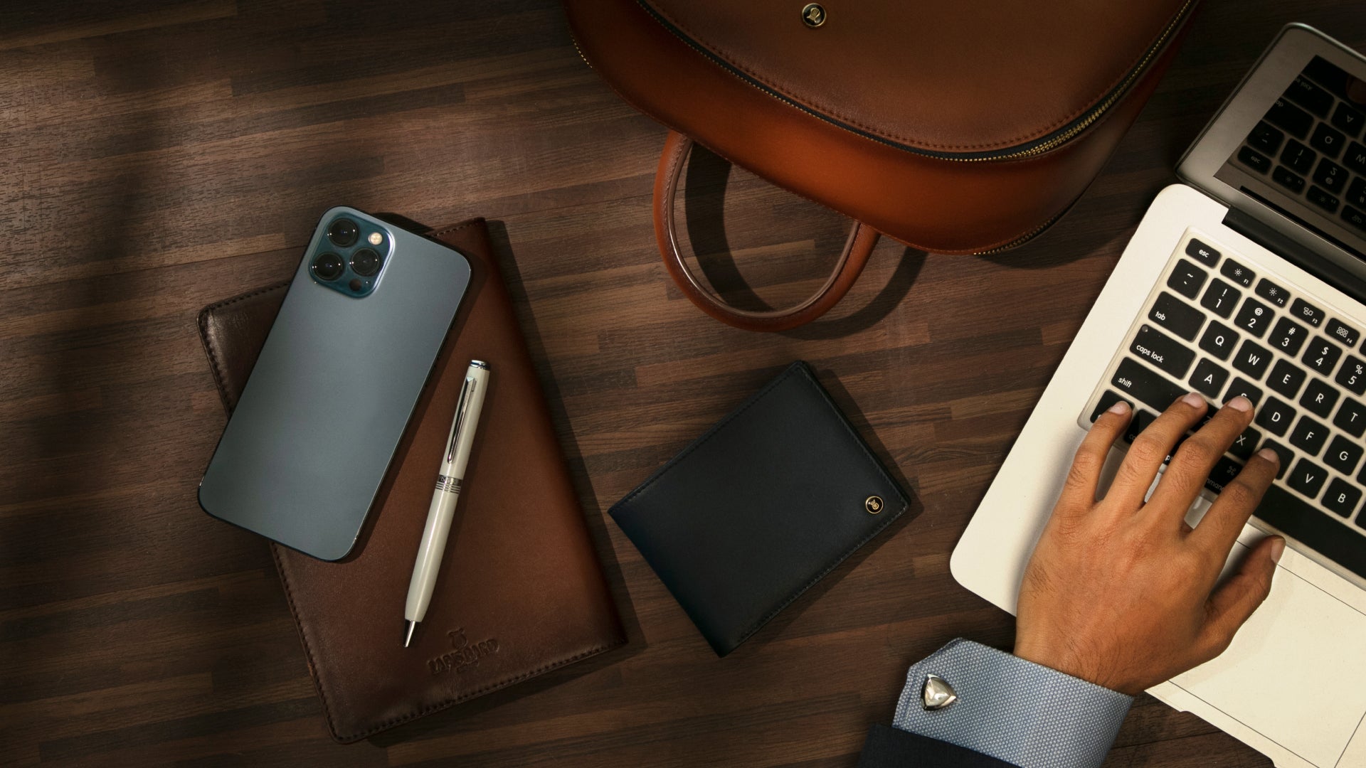 GIFTING - AN AFFAIR TO REMEMBER