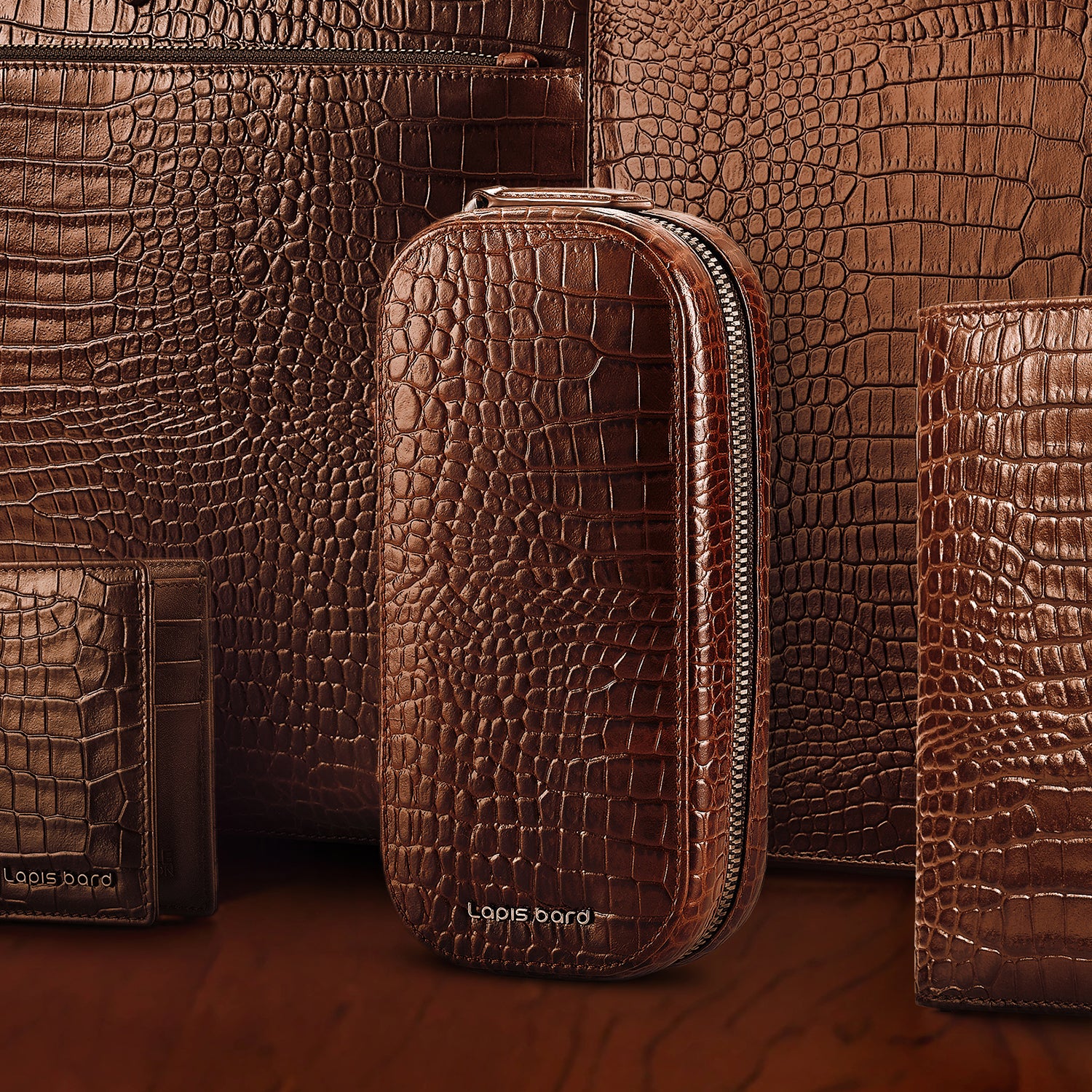 Mandeville Croc-Textured Watchcase (2 Slots)
